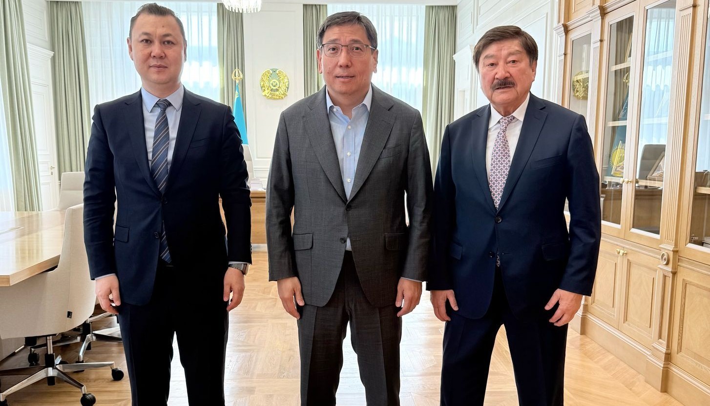Meeting of the Leadership of the Kazakhstan-Asia Association for Development of Trade and Culture with the Mayor of Almaty